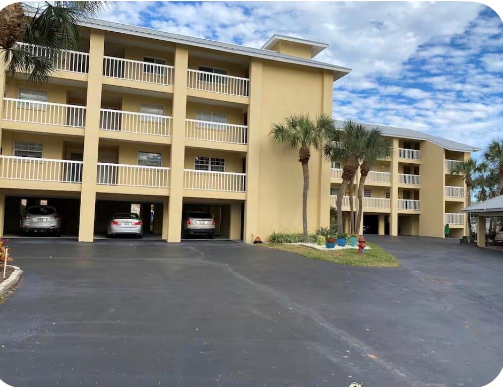 1125 PINELLAS BAYWAY S #201 furnished