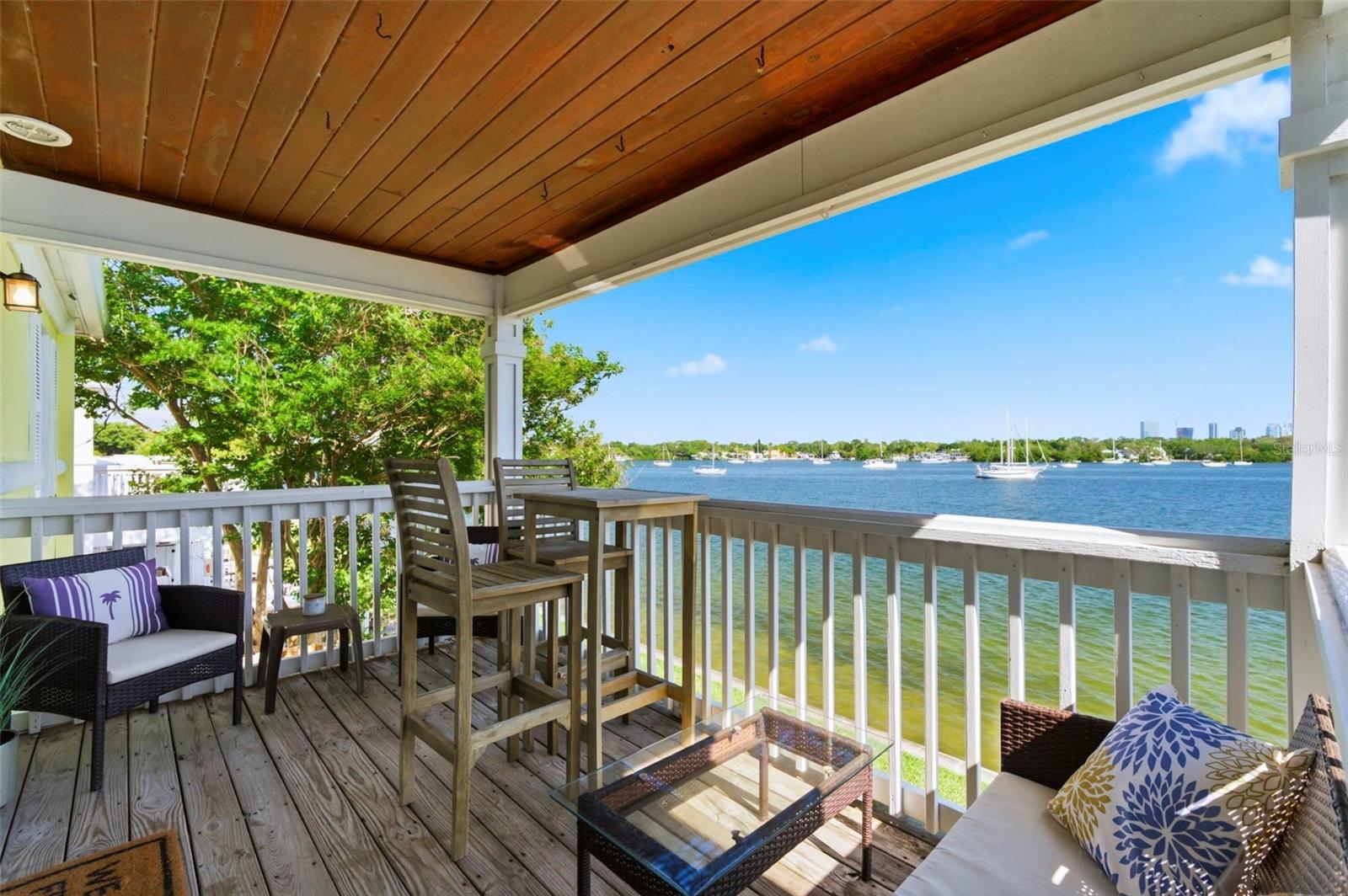 201 POMPANO DR SE #C furnished