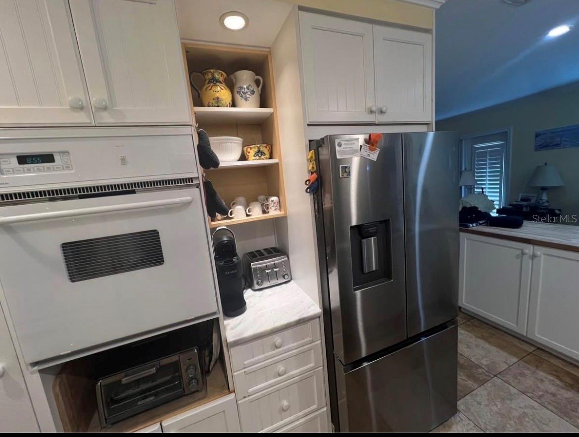 5164 BEACH DR SE #B furnished
