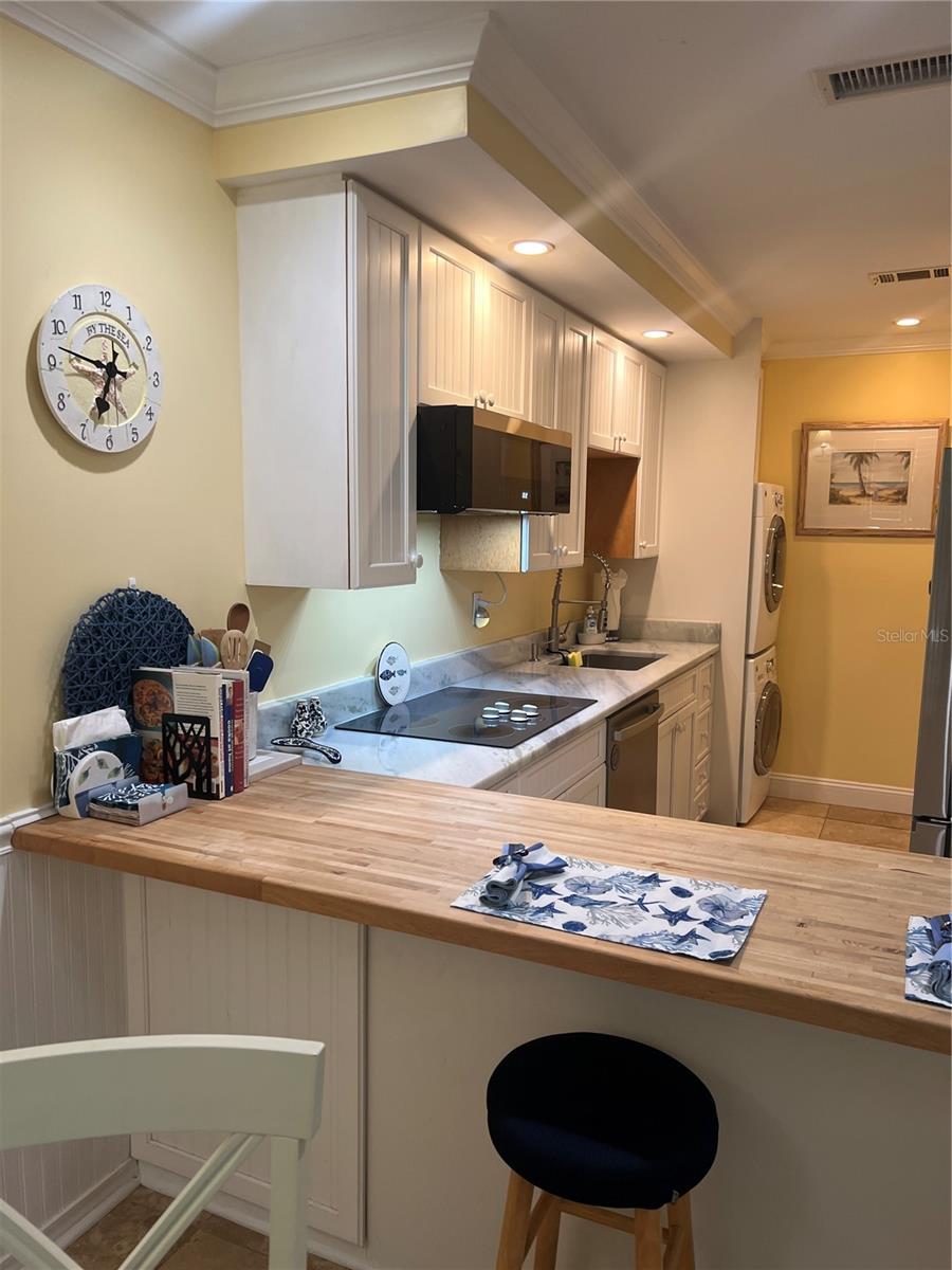 5164 BEACH DR SE #B furnished