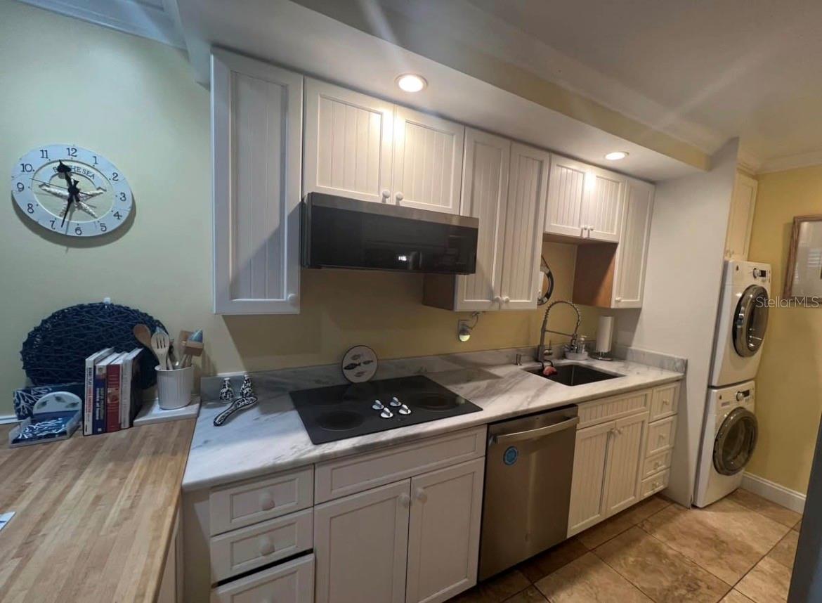 5164 BEACH DR SE #B furnished