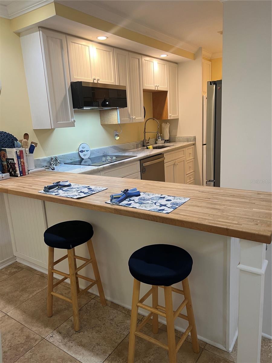 5164 BEACH DR SE #B furnished