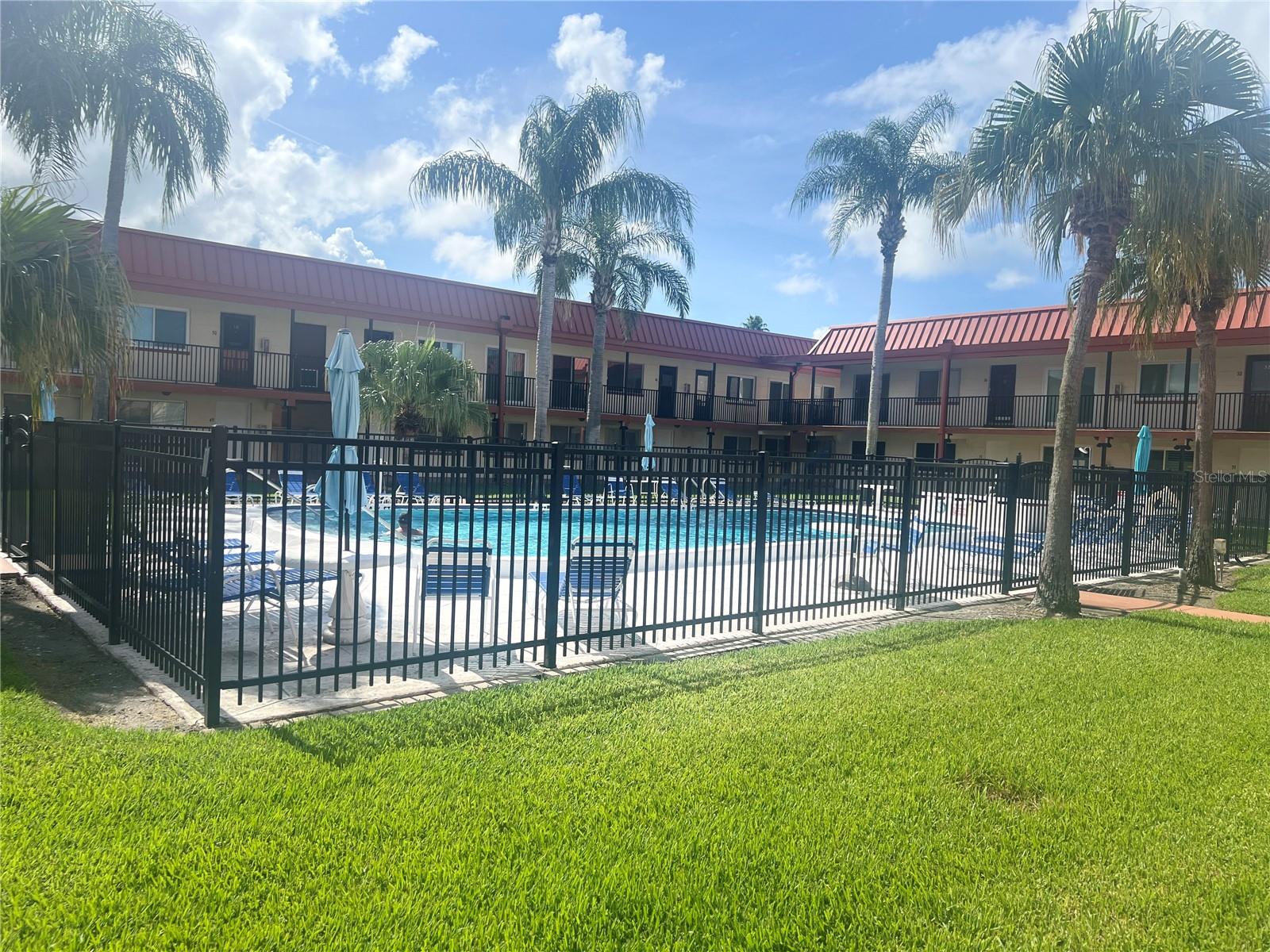 10365 PARADISE BLVD #27