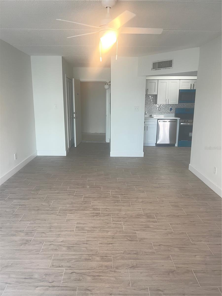 10365 PARADISE BLVD #27