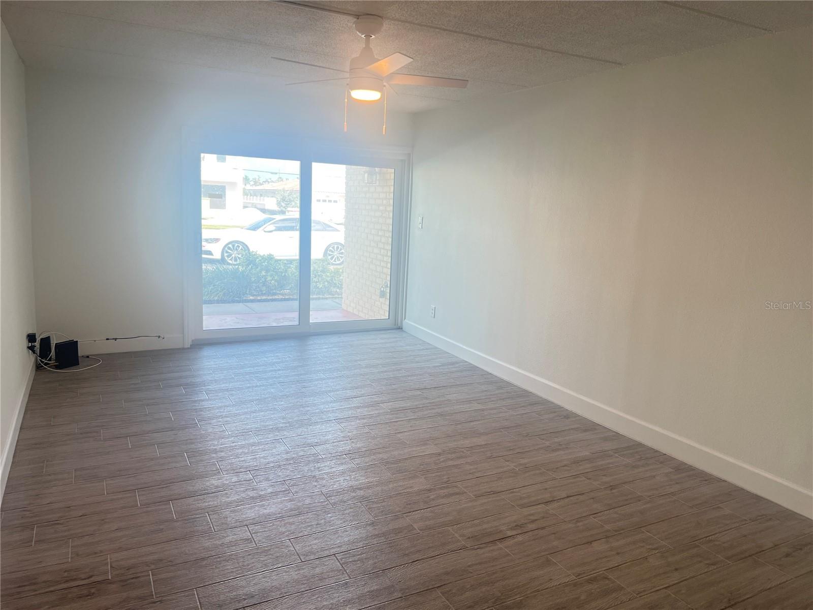 10365 PARADISE BLVD #27