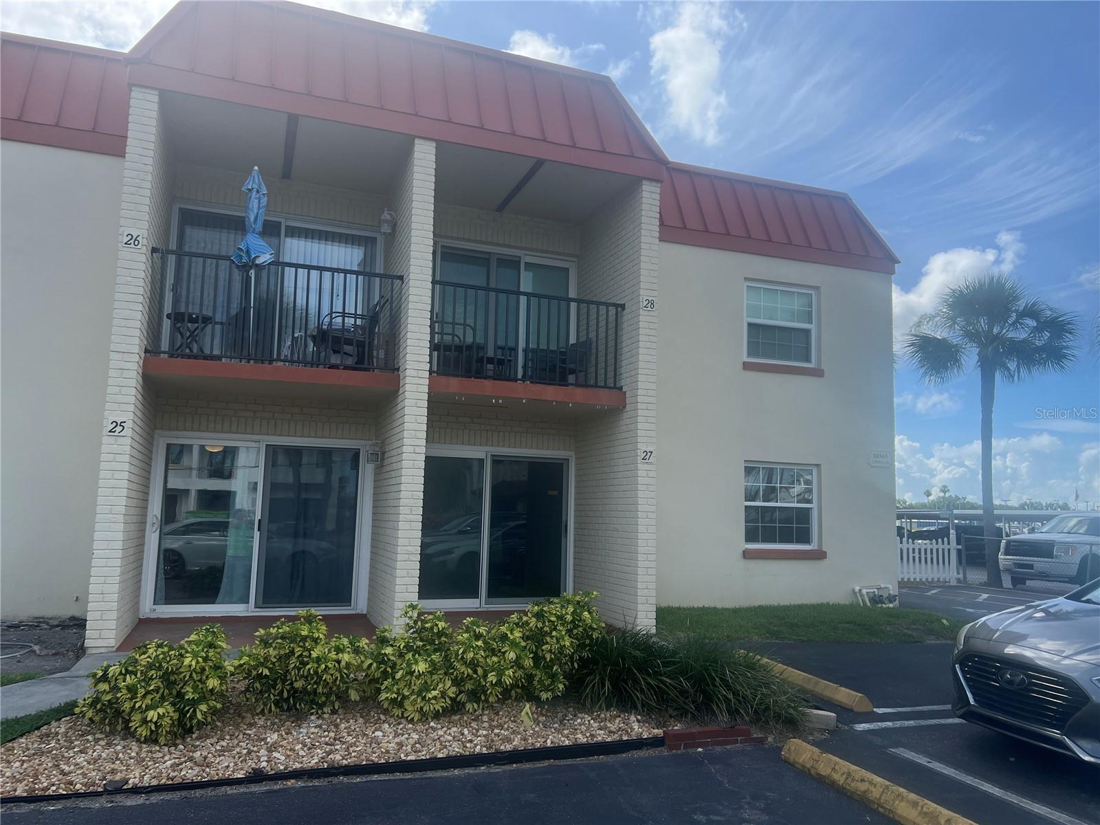 10365 PARADISE BLVD #27