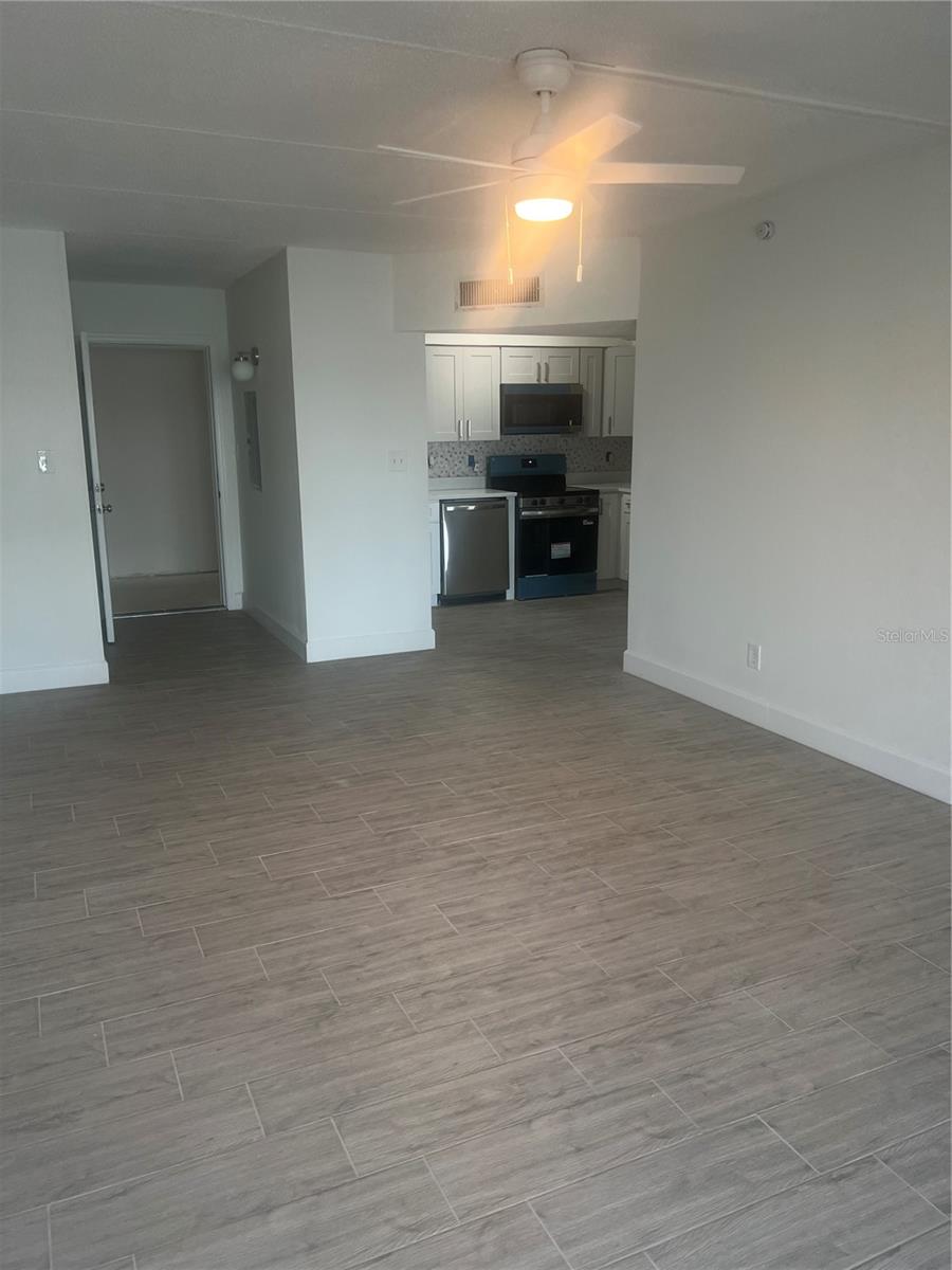 10365 PARADISE BLVD #27