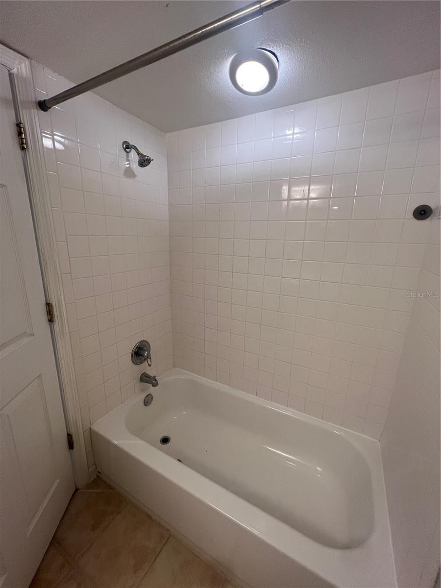 2500 WINDING CREEK BLVD #E103