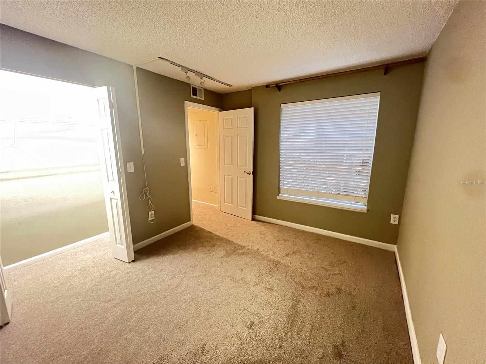 2500 WINDING CREEK BLVD #E103