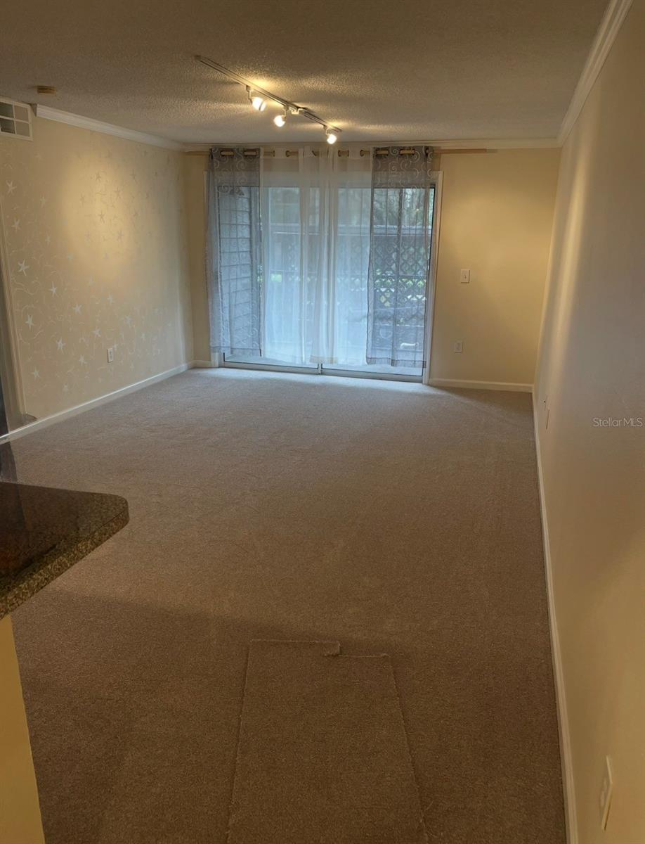 2500 WINDING CREEK BLVD #E103