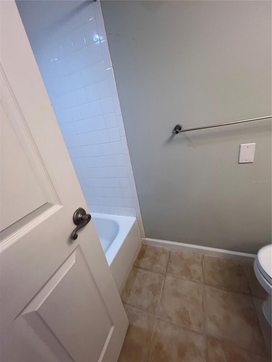 2500 WINDING CREEK BLVD #E103