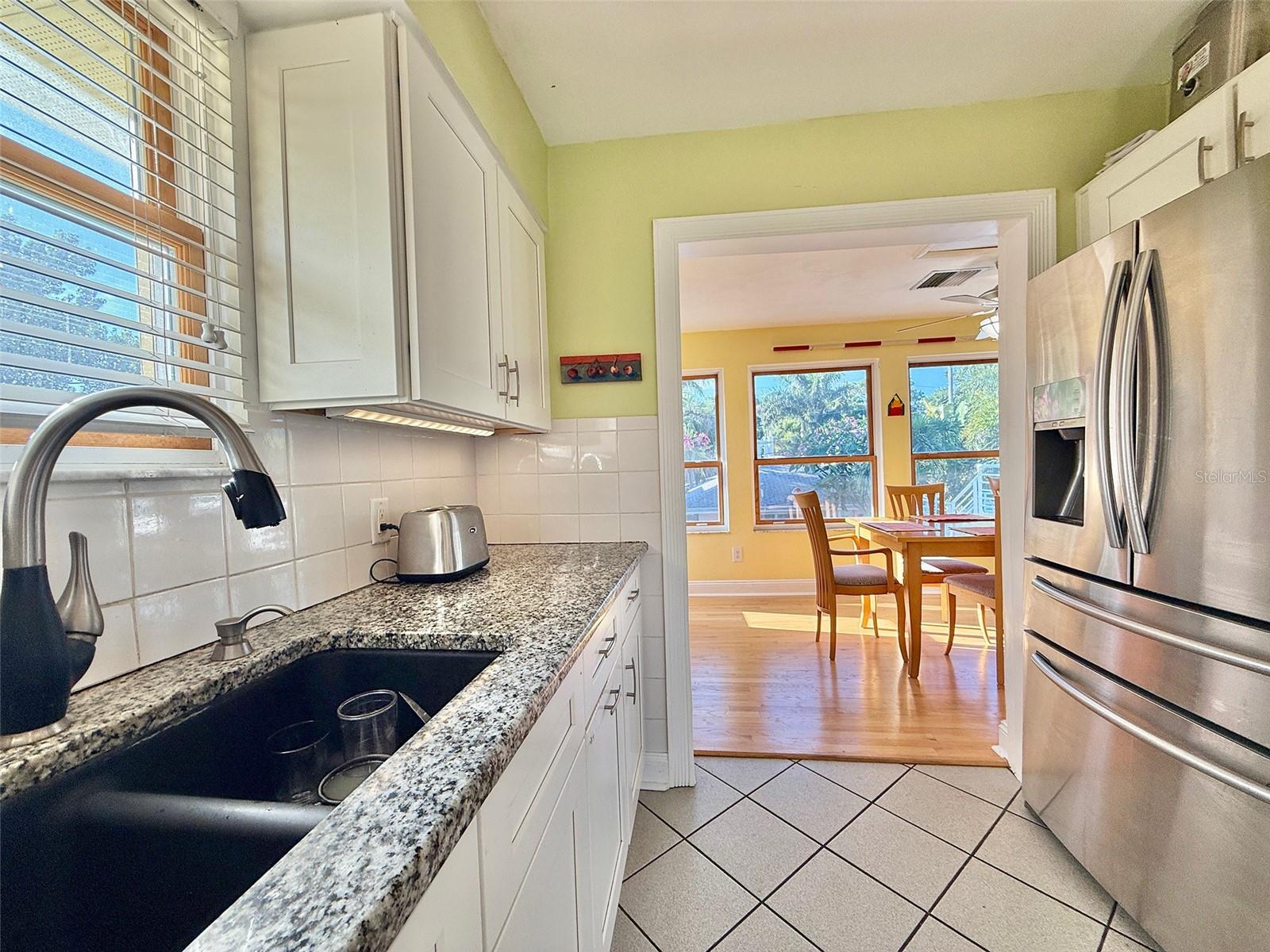 237 20TH AVE SE