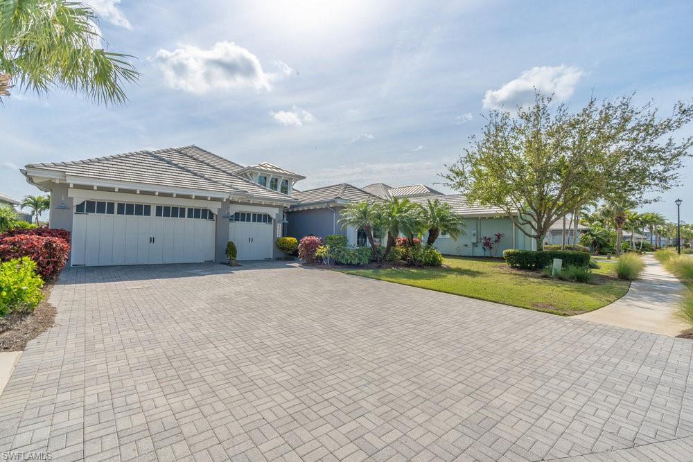 5052 Martinique DR