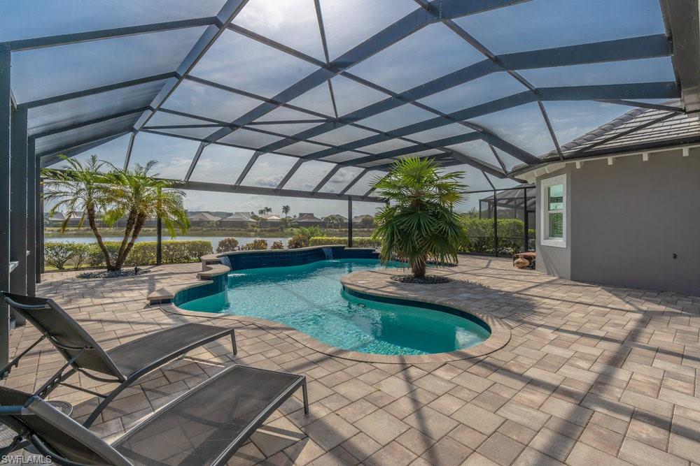 5052 Martinique DR
