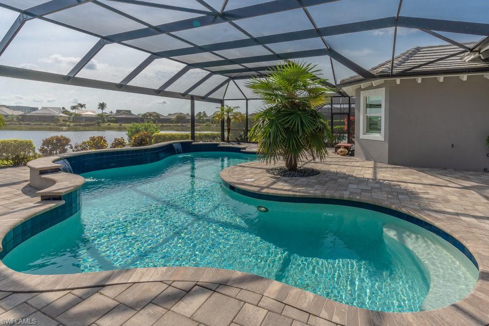 5052 Martinique DR