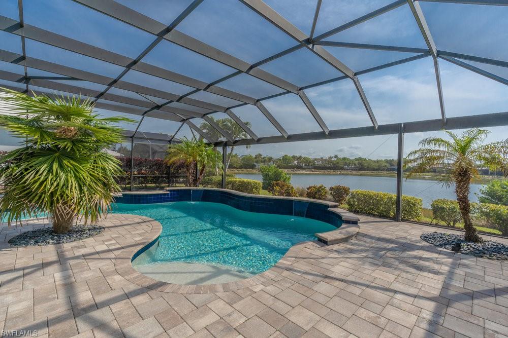 5052 Martinique DR