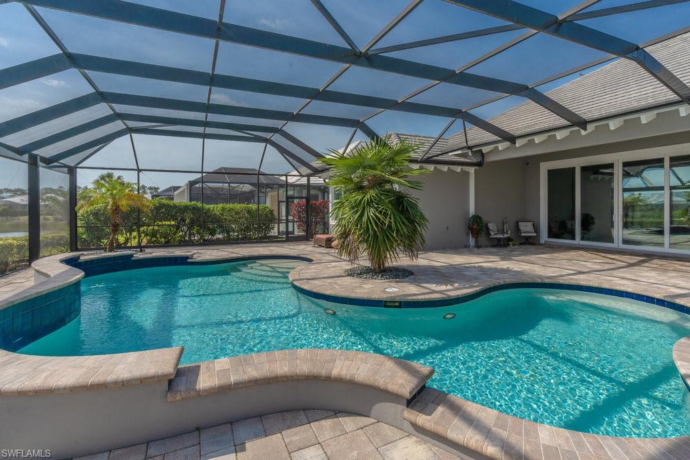 5052 Martinique DR