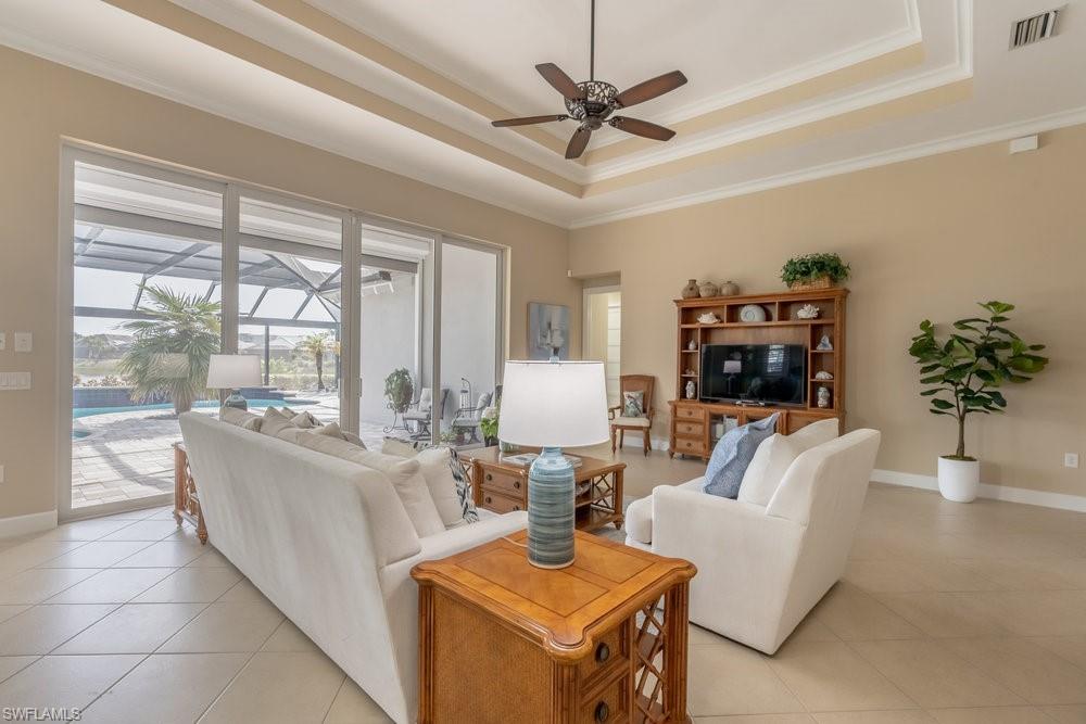 5052 Martinique DR