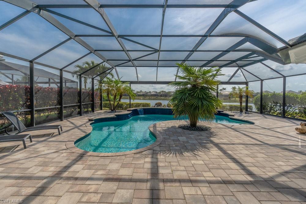 5052 Martinique DR
