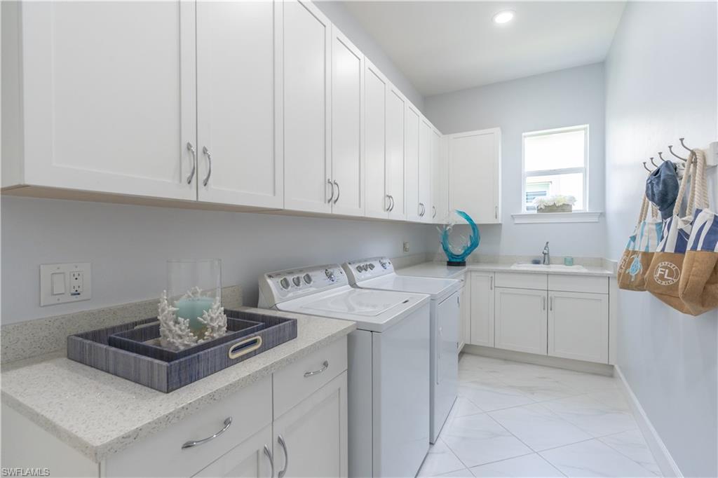 5060 Martinique DR