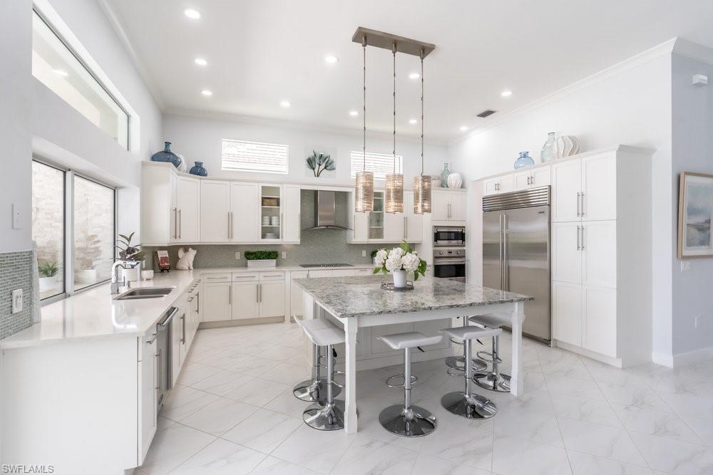 5060 Martinique DR
