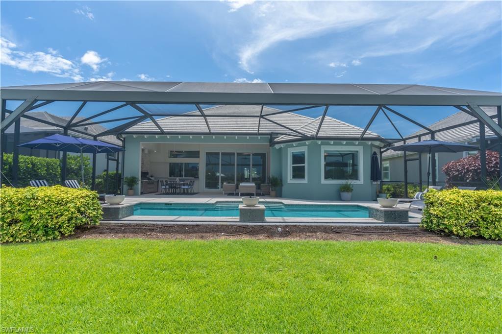 5060 Martinique DR