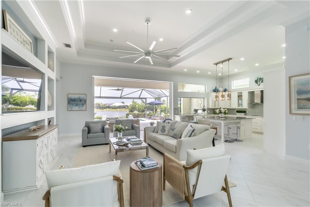 5060 Martinique DR