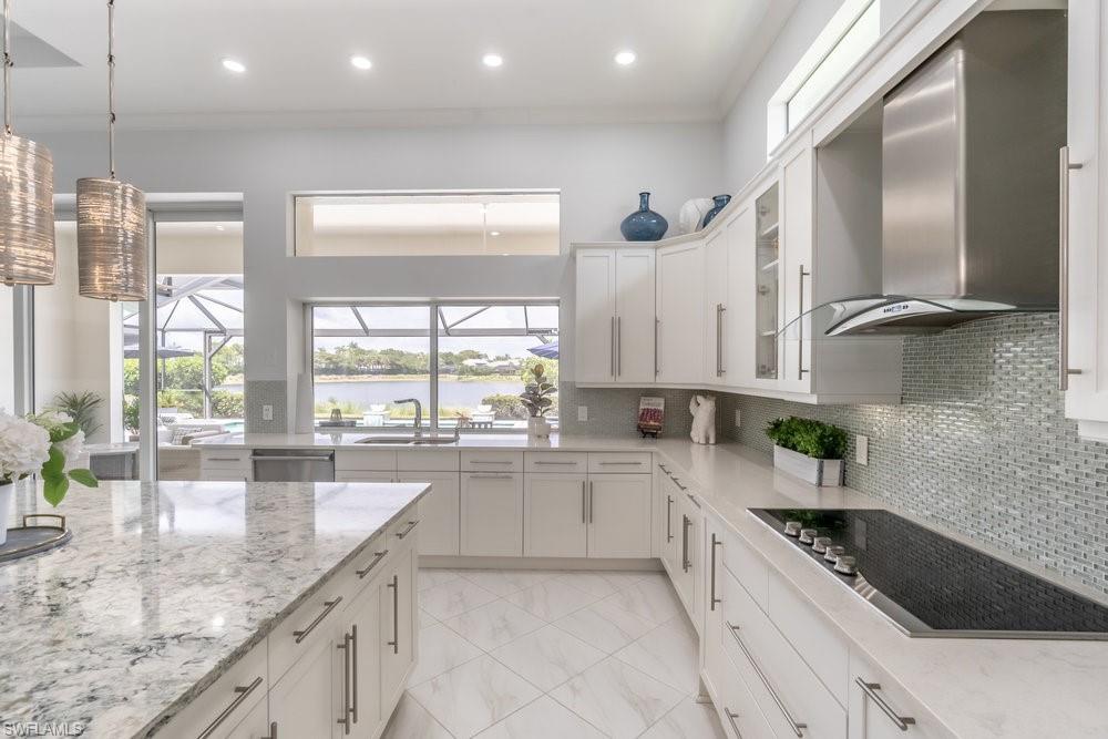 5060 Martinique DR