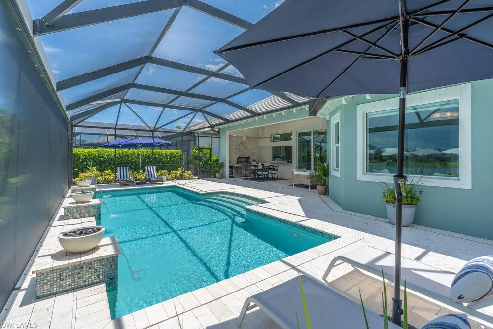 5060 Martinique DR