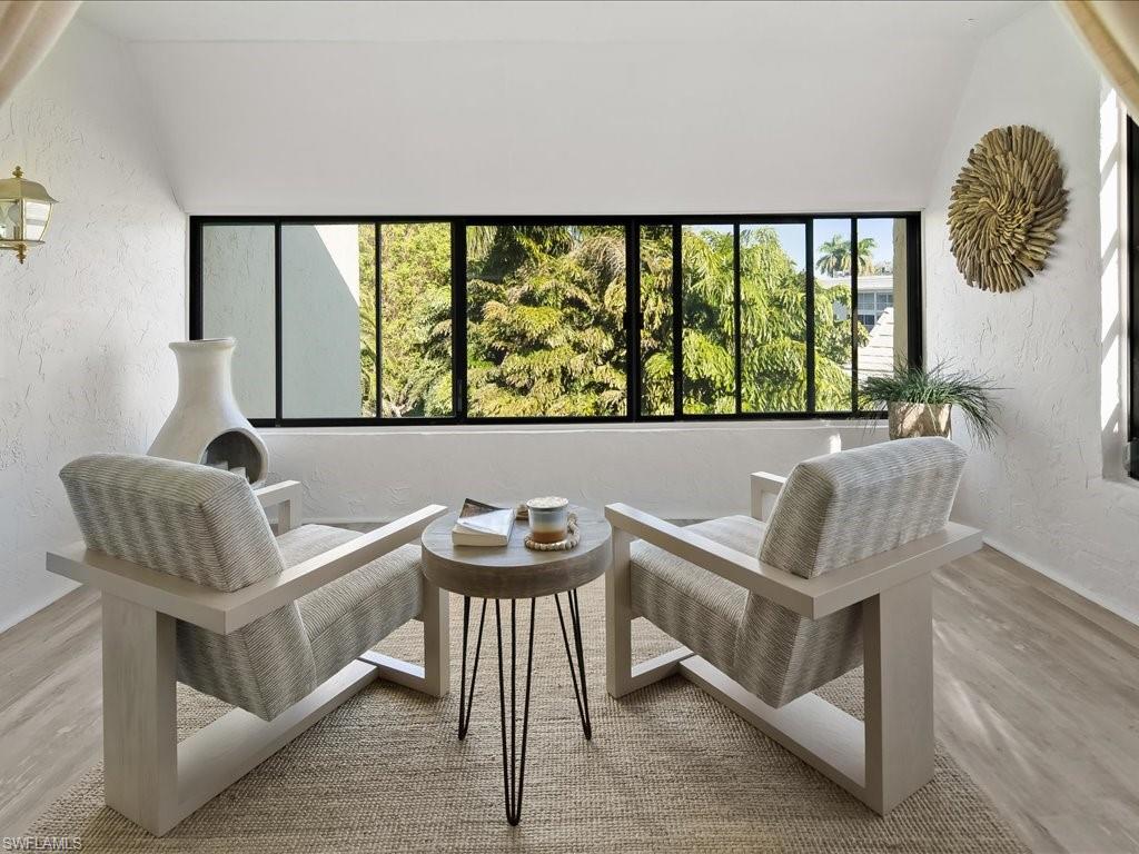 975 Palm View DR # A302