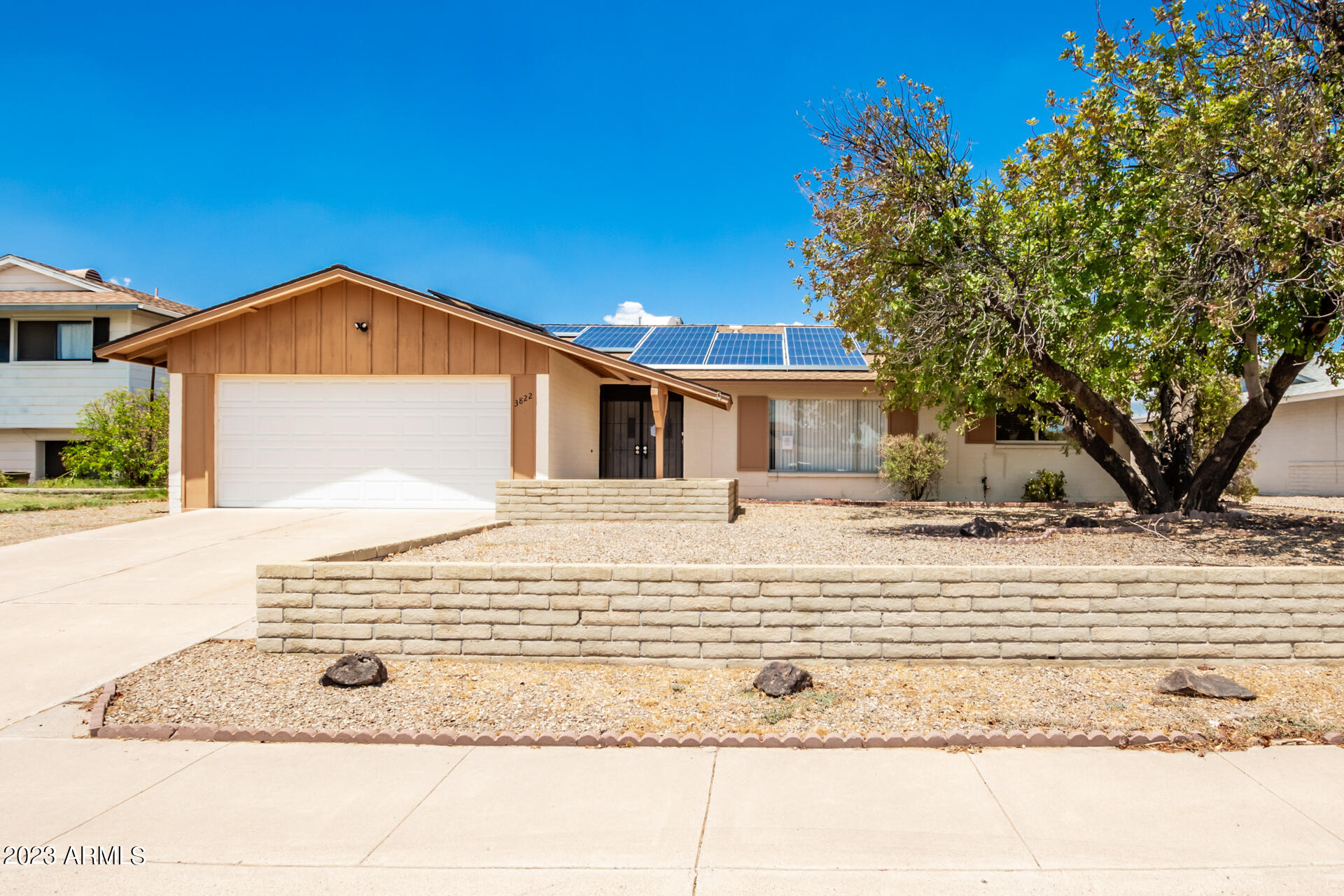 3822 W PORT ROYALE Lane