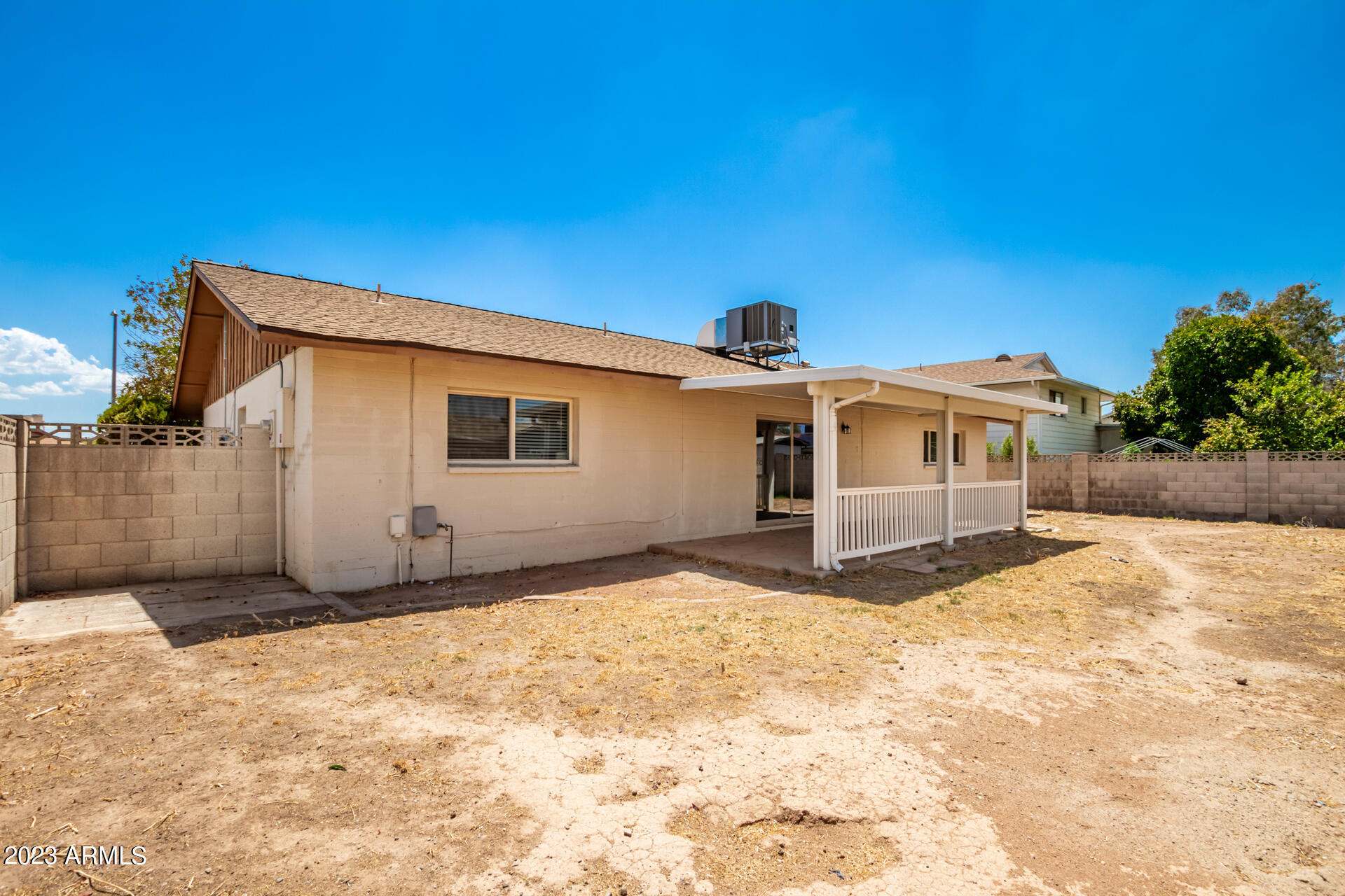 3822 W PORT ROYALE Lane
