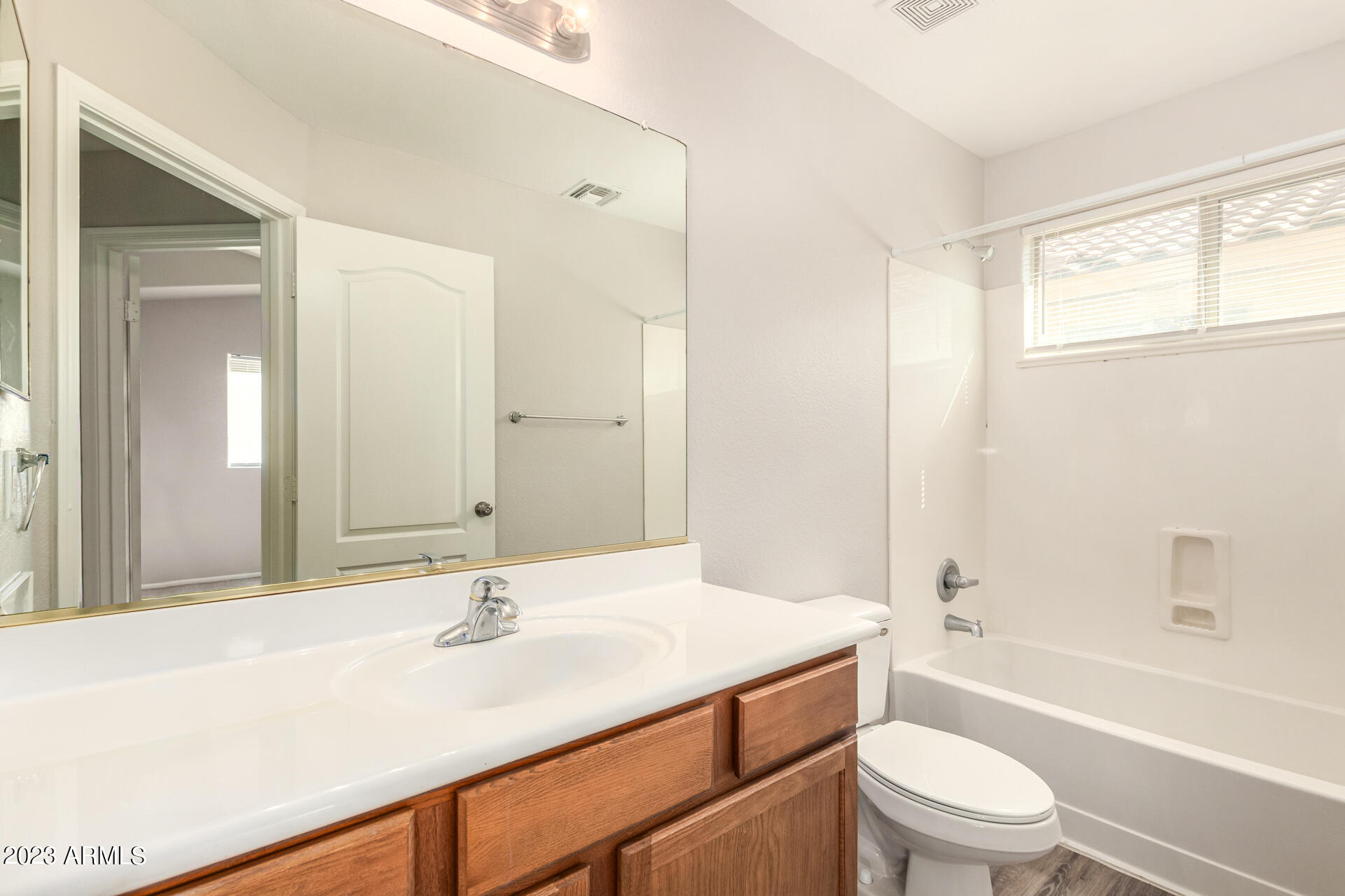 4614 W BEAUTIFUL Lane