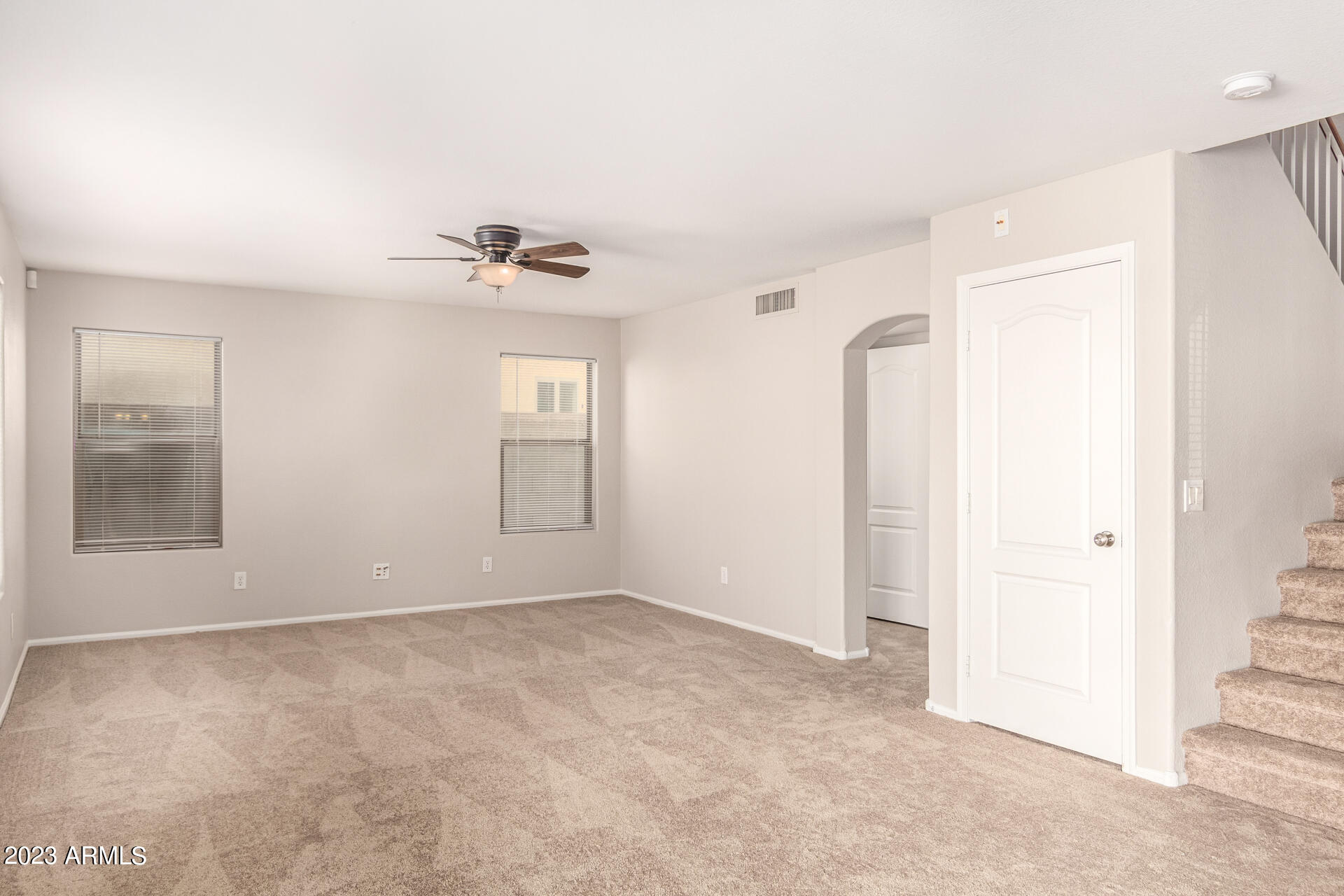 4614 W BEAUTIFUL Lane