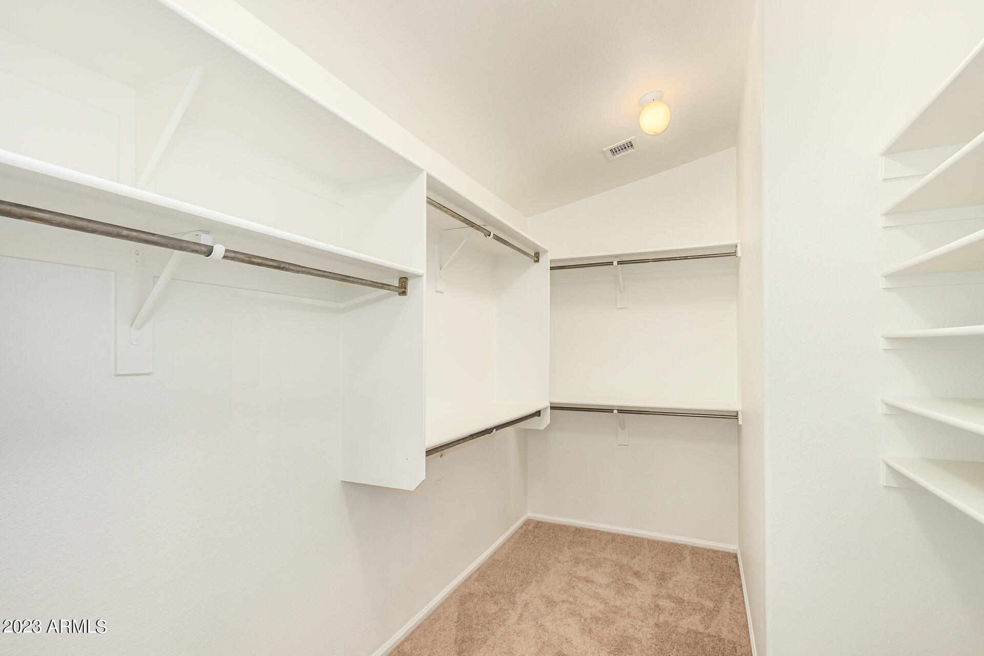 4614 W BEAUTIFUL Lane