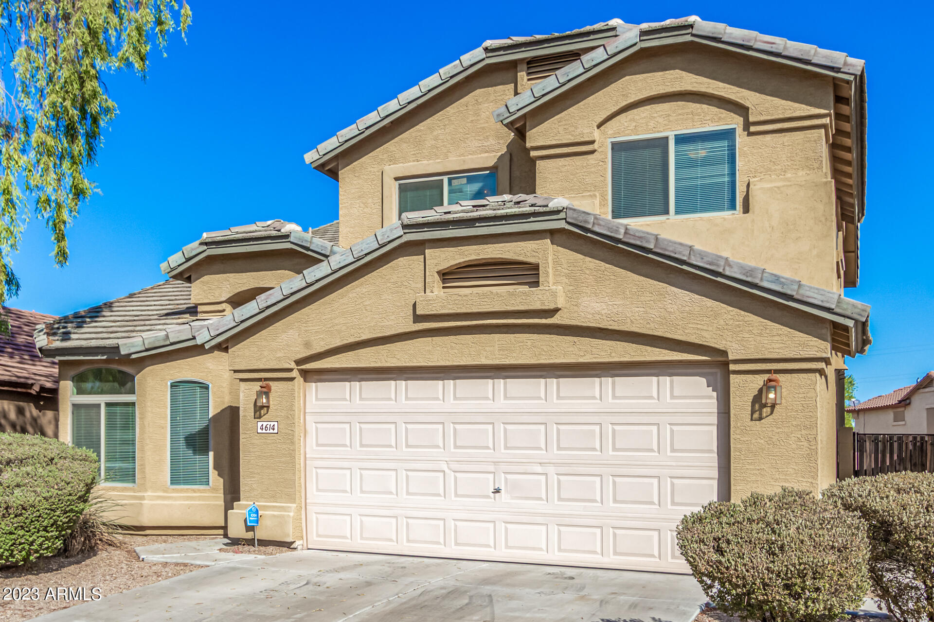 4614 W BEAUTIFUL Lane