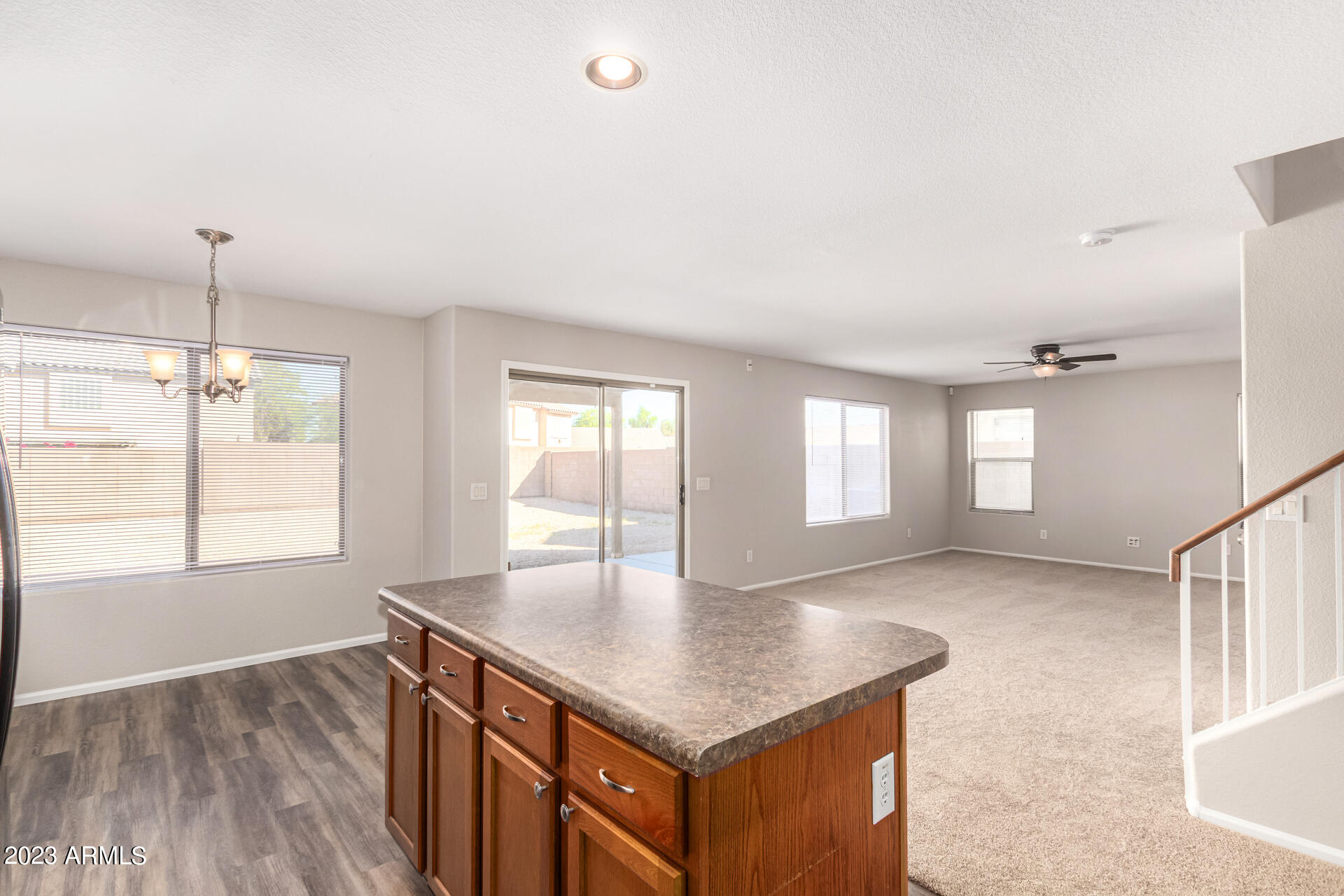 4614 W BEAUTIFUL Lane