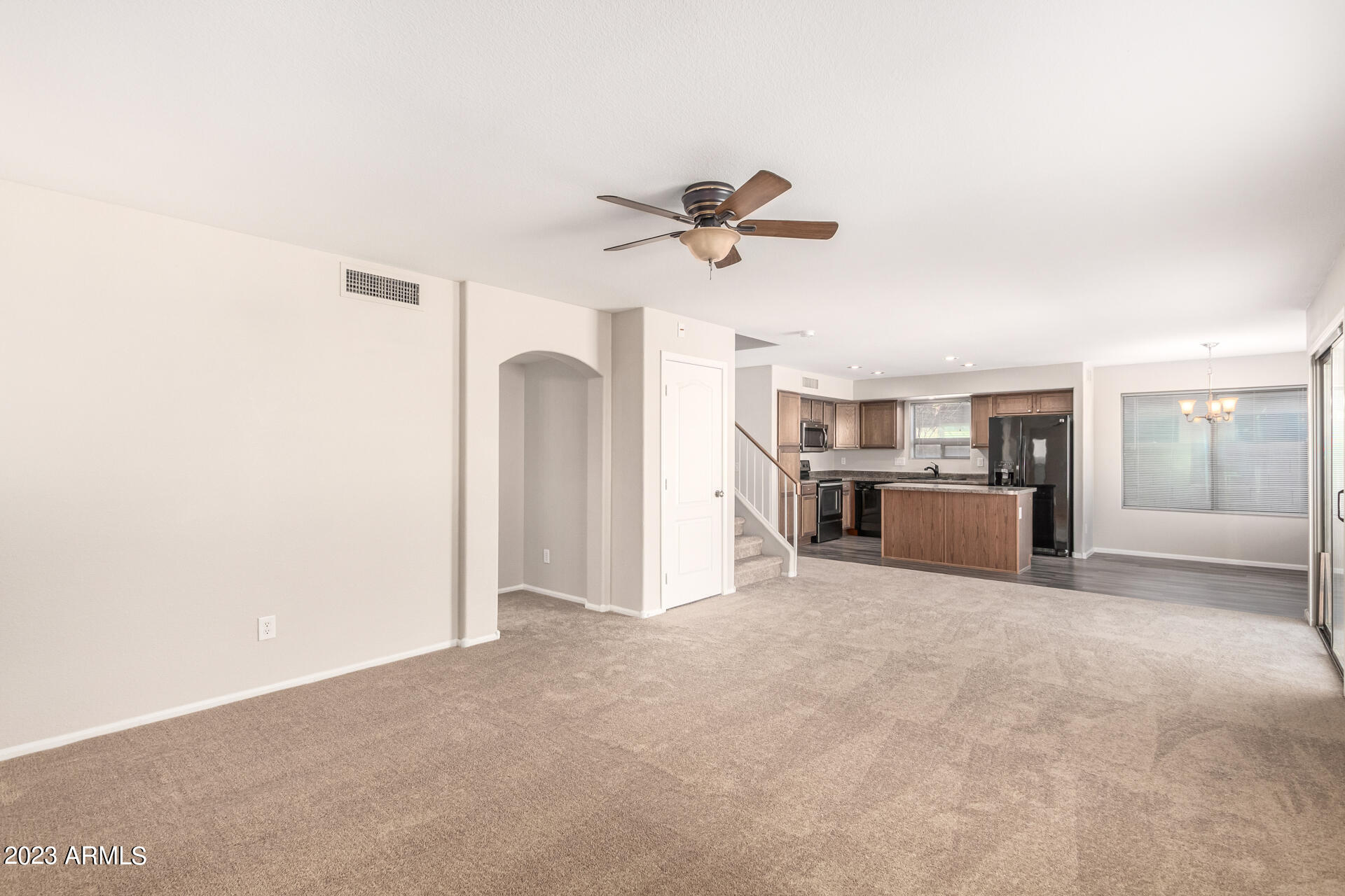 4614 W BEAUTIFUL Lane