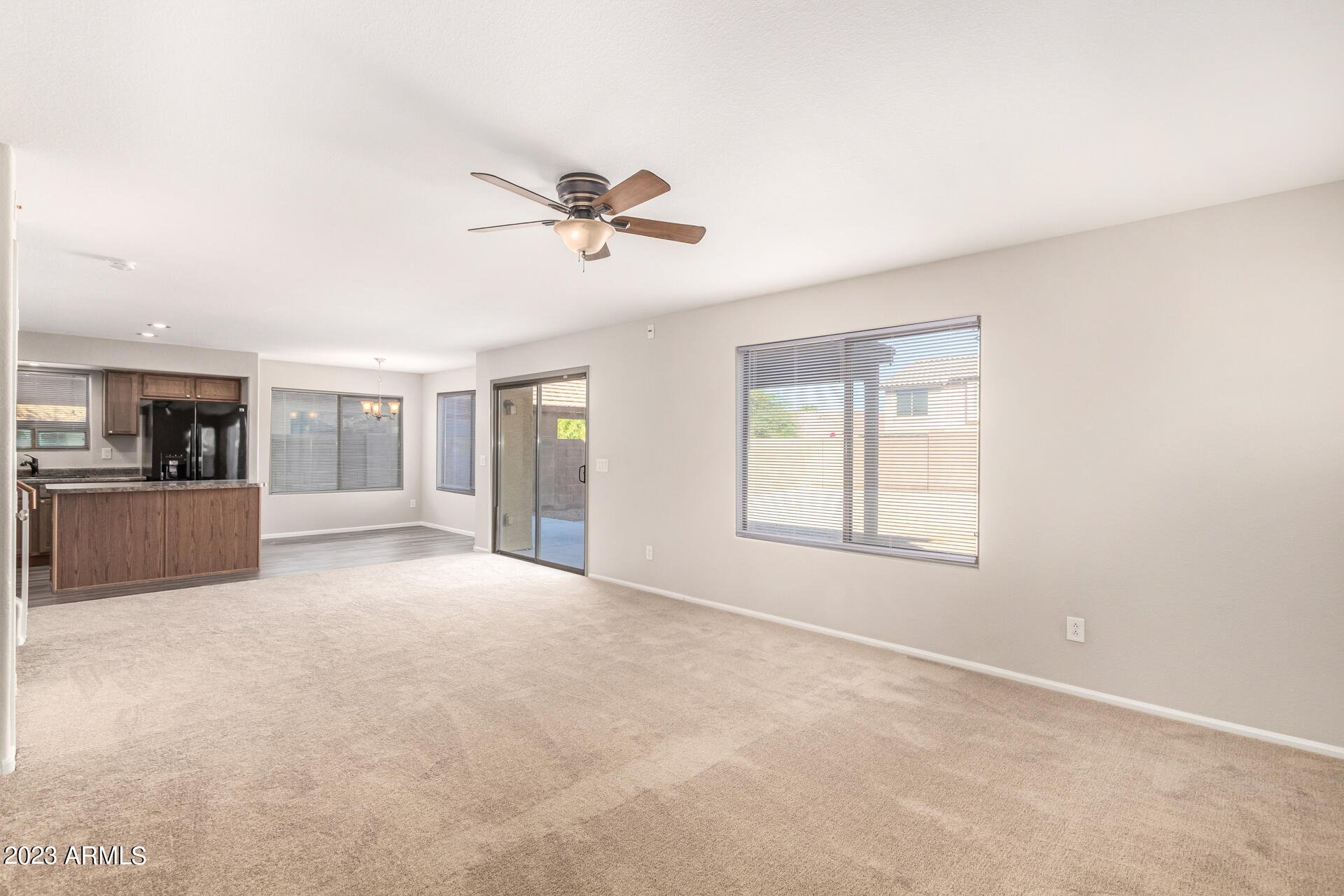 4614 W BEAUTIFUL Lane