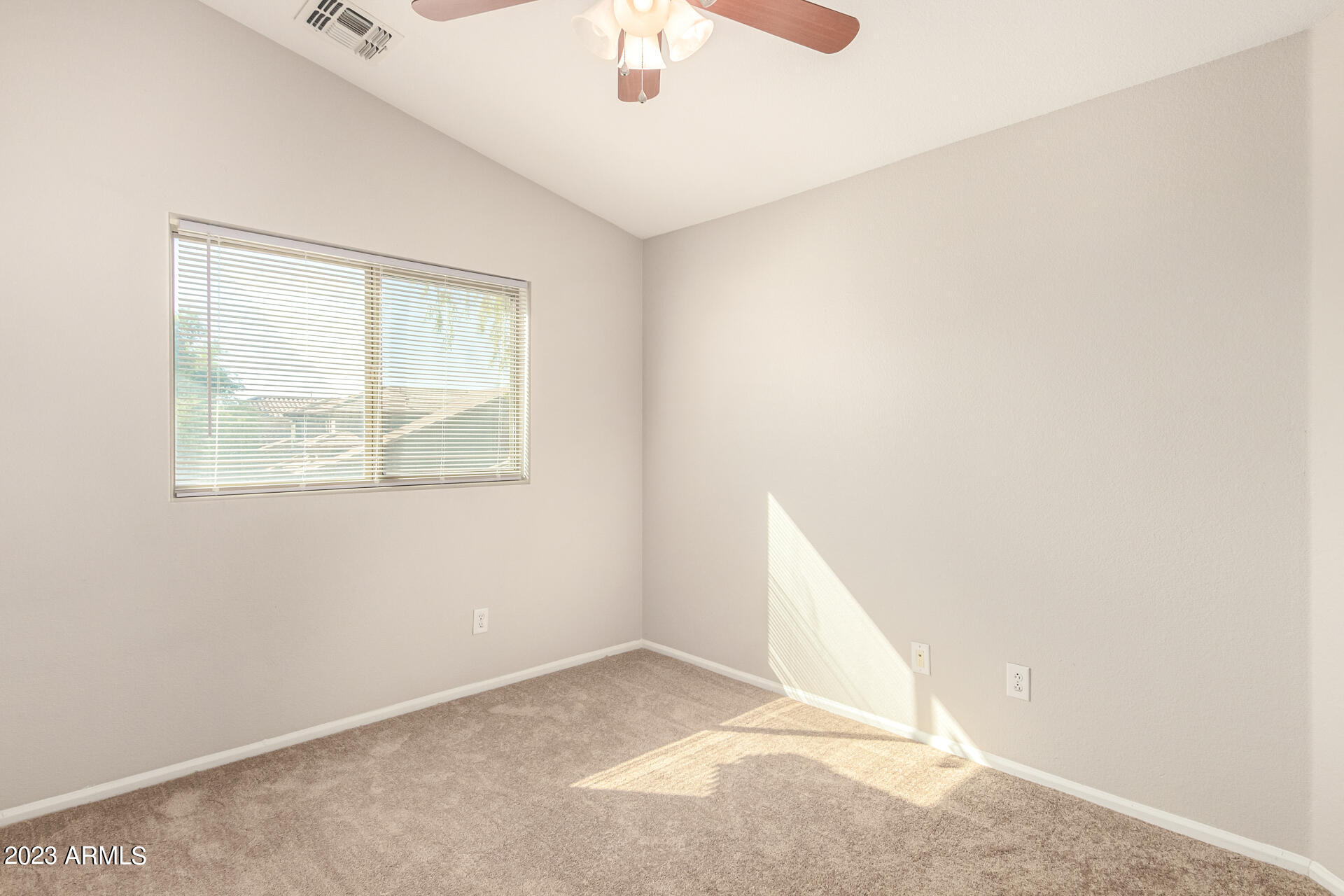 4614 W BEAUTIFUL Lane