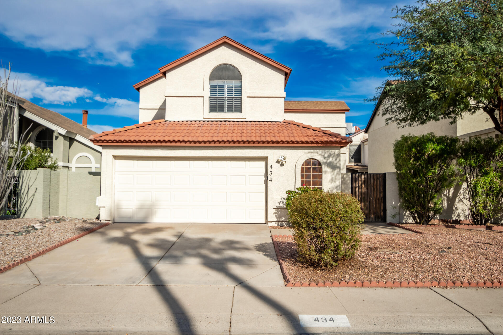 434 E TARO Lane