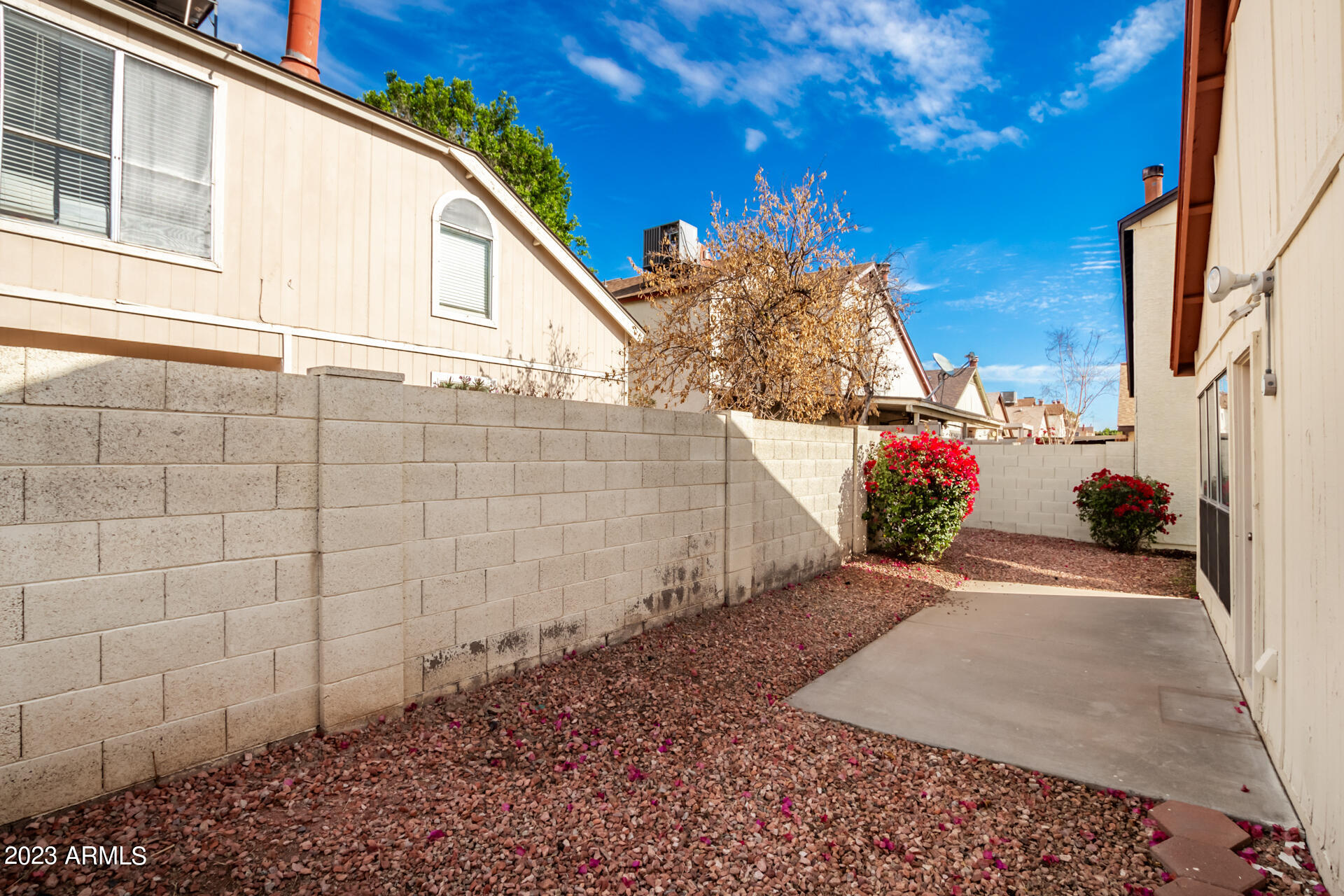 434 E TARO Lane