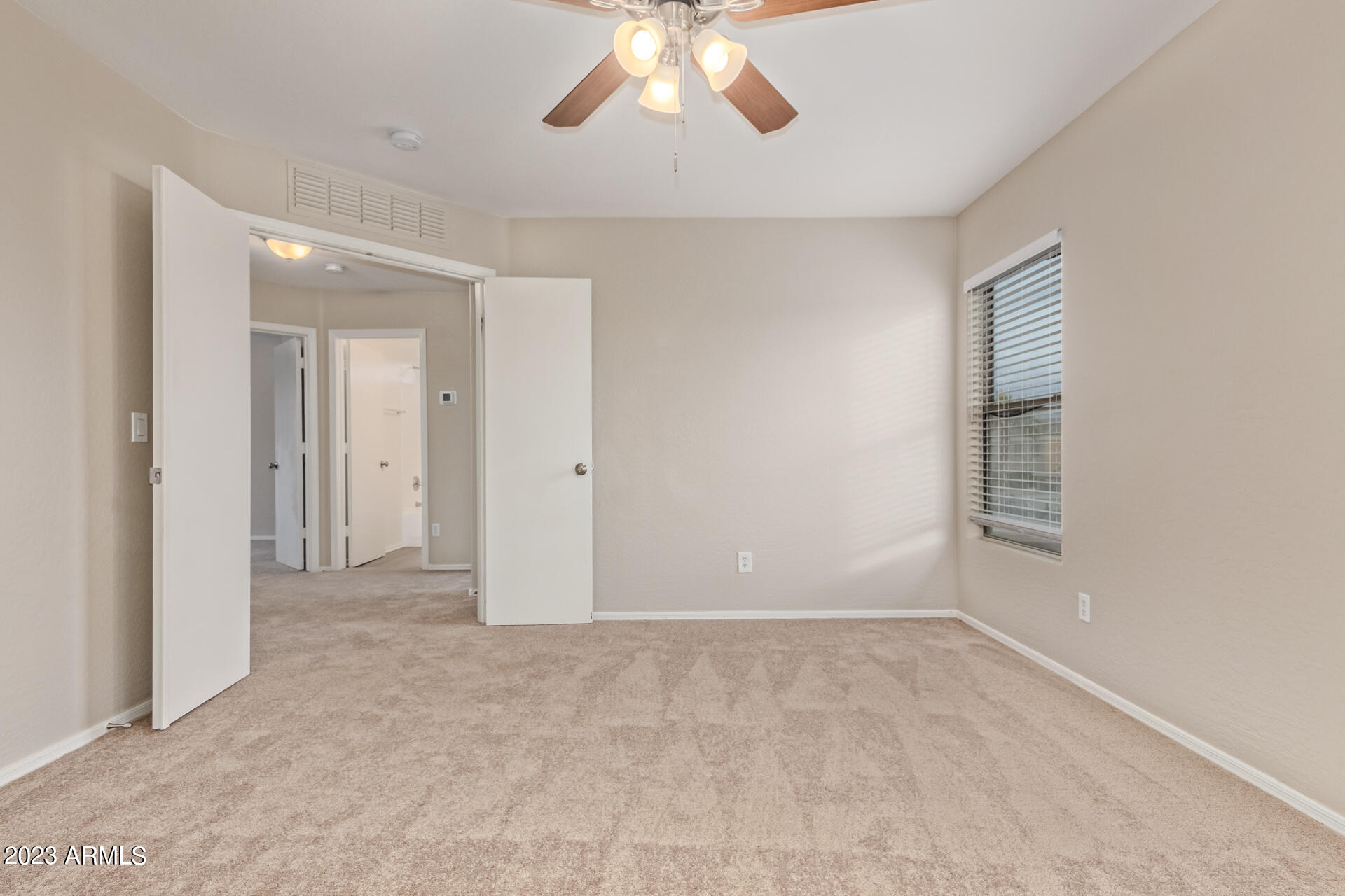 12425 W DREYFUS Drive
