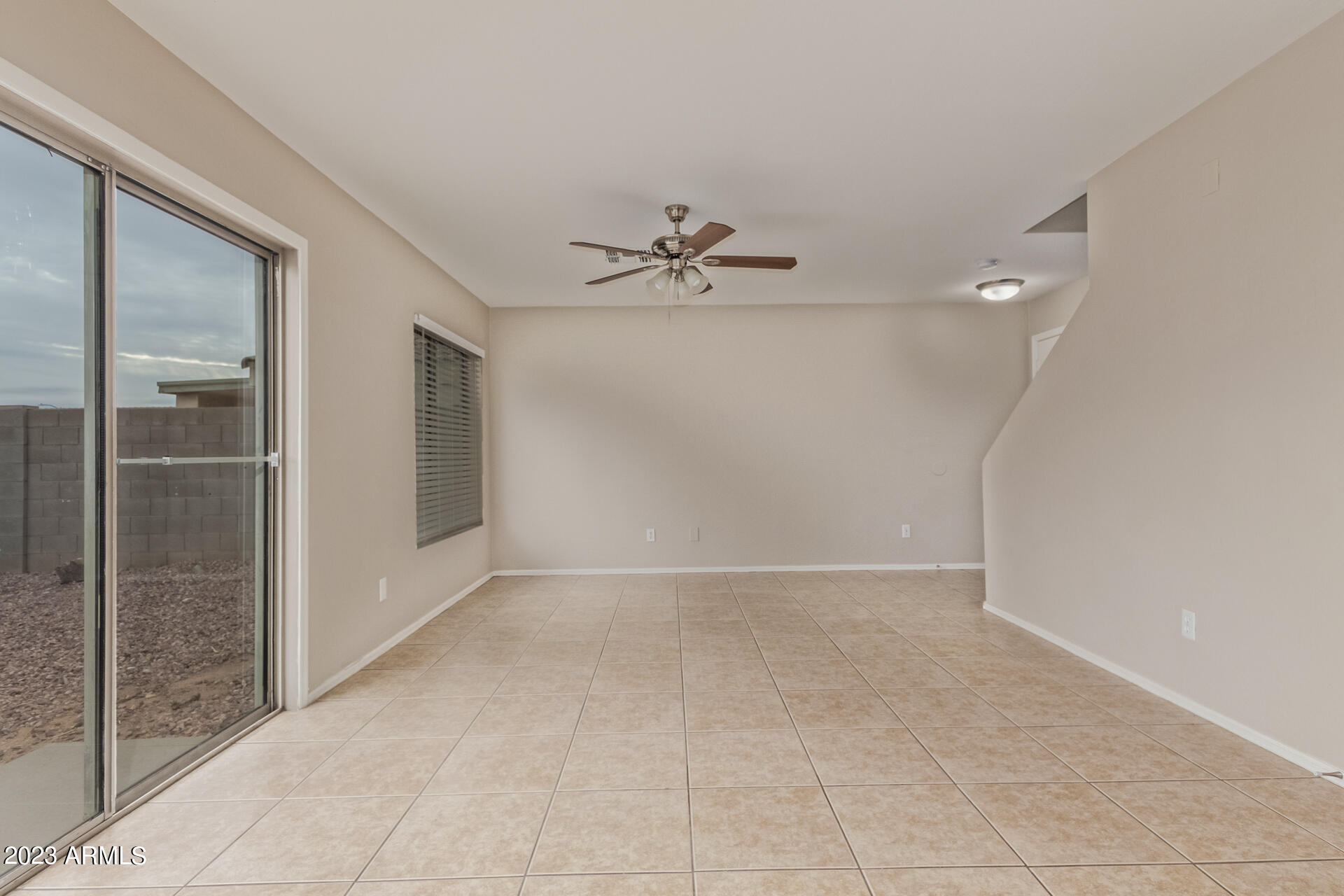 12425 W DREYFUS Drive