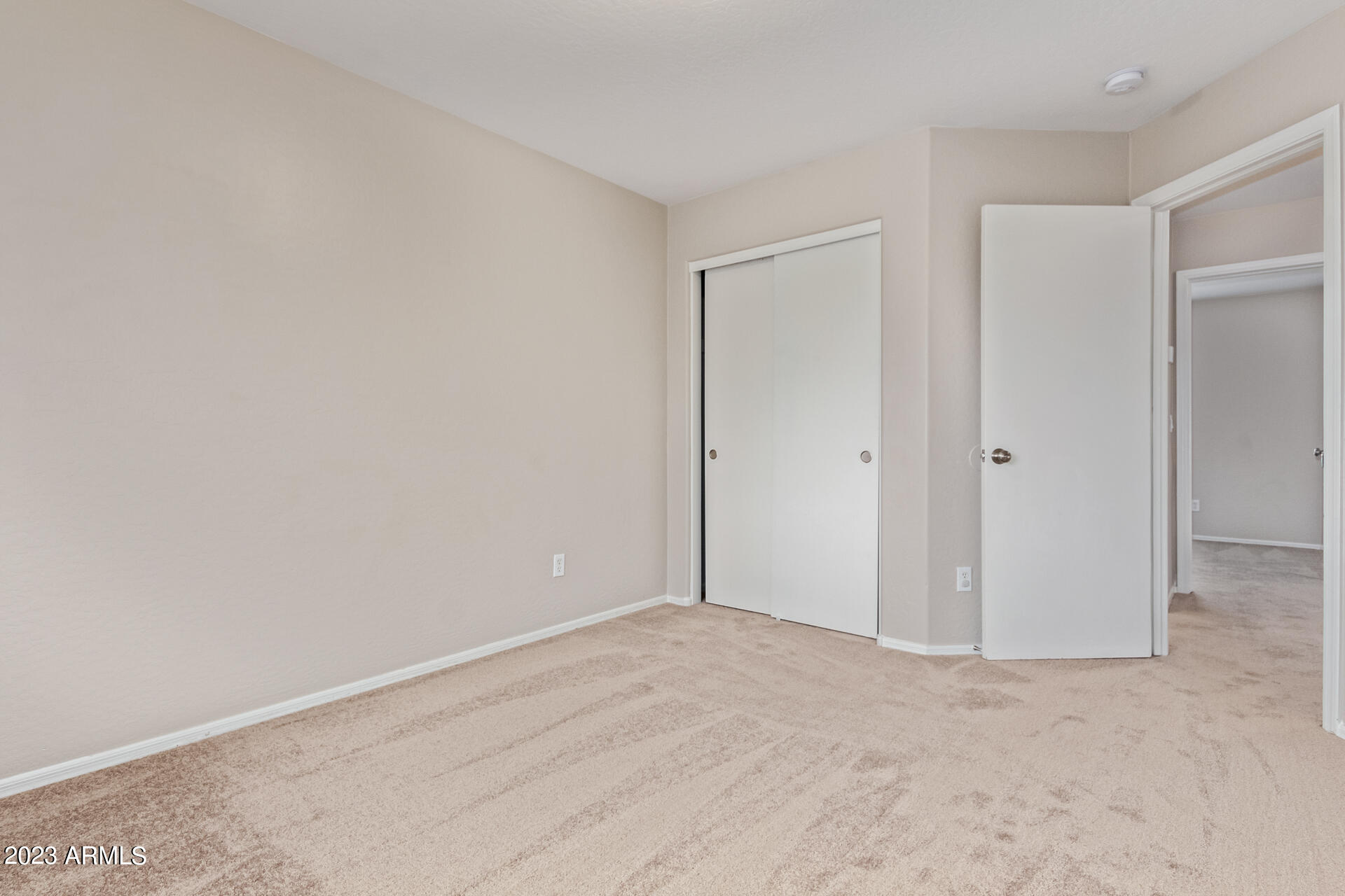 12425 W DREYFUS Drive