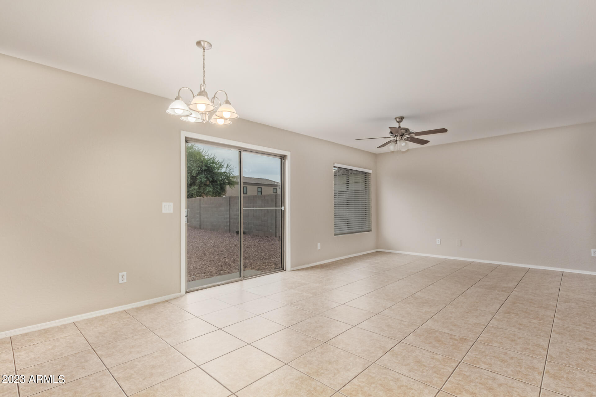 12425 W DREYFUS Drive