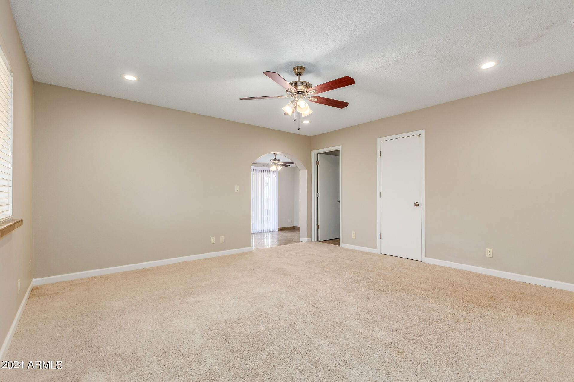 4730 E DESERT FOREST Trail