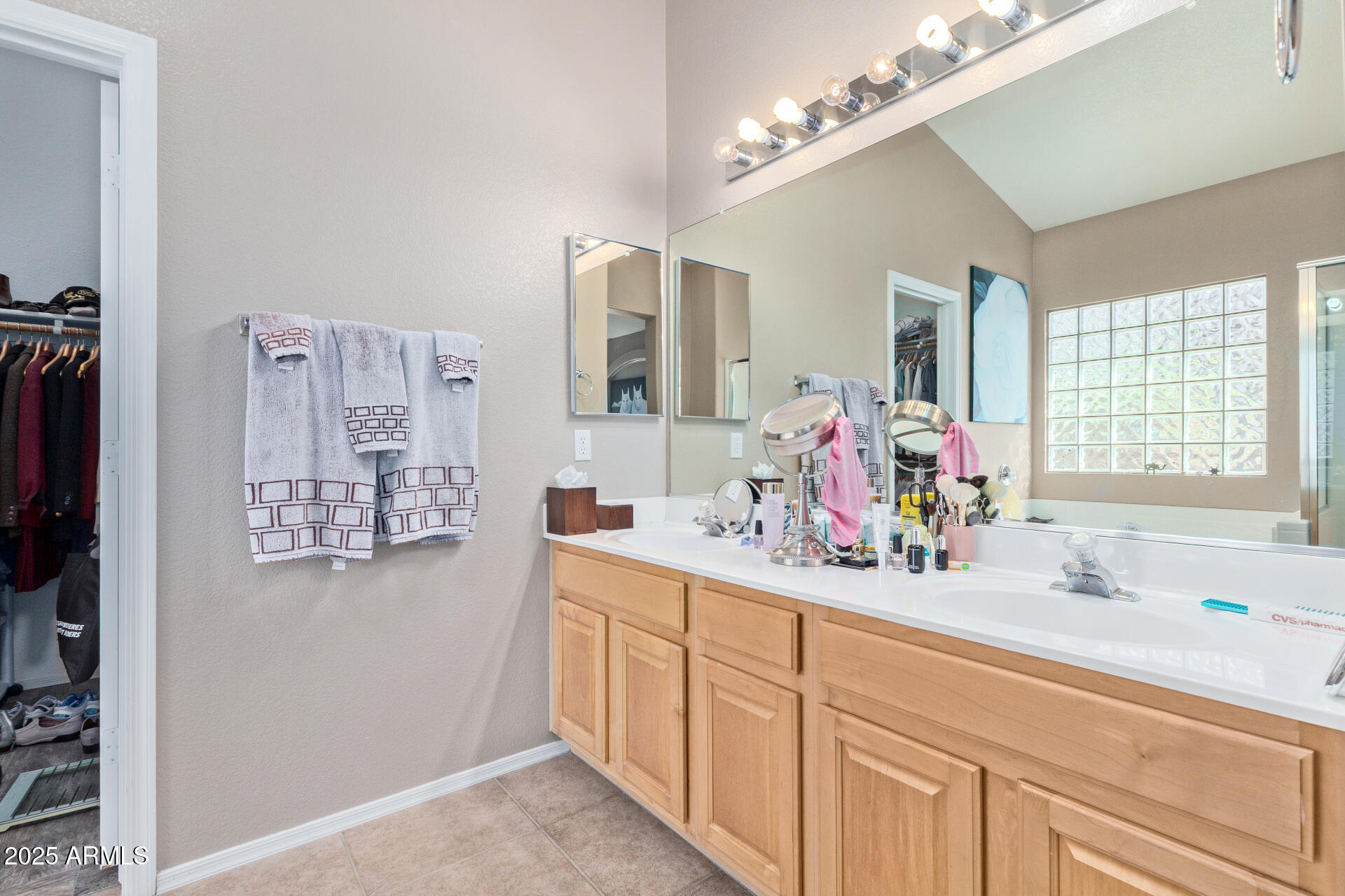 40915 N COLUMBIA Trail