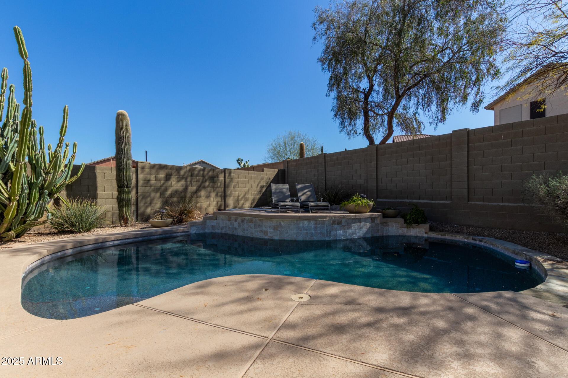 40915 N COLUMBIA Trail
