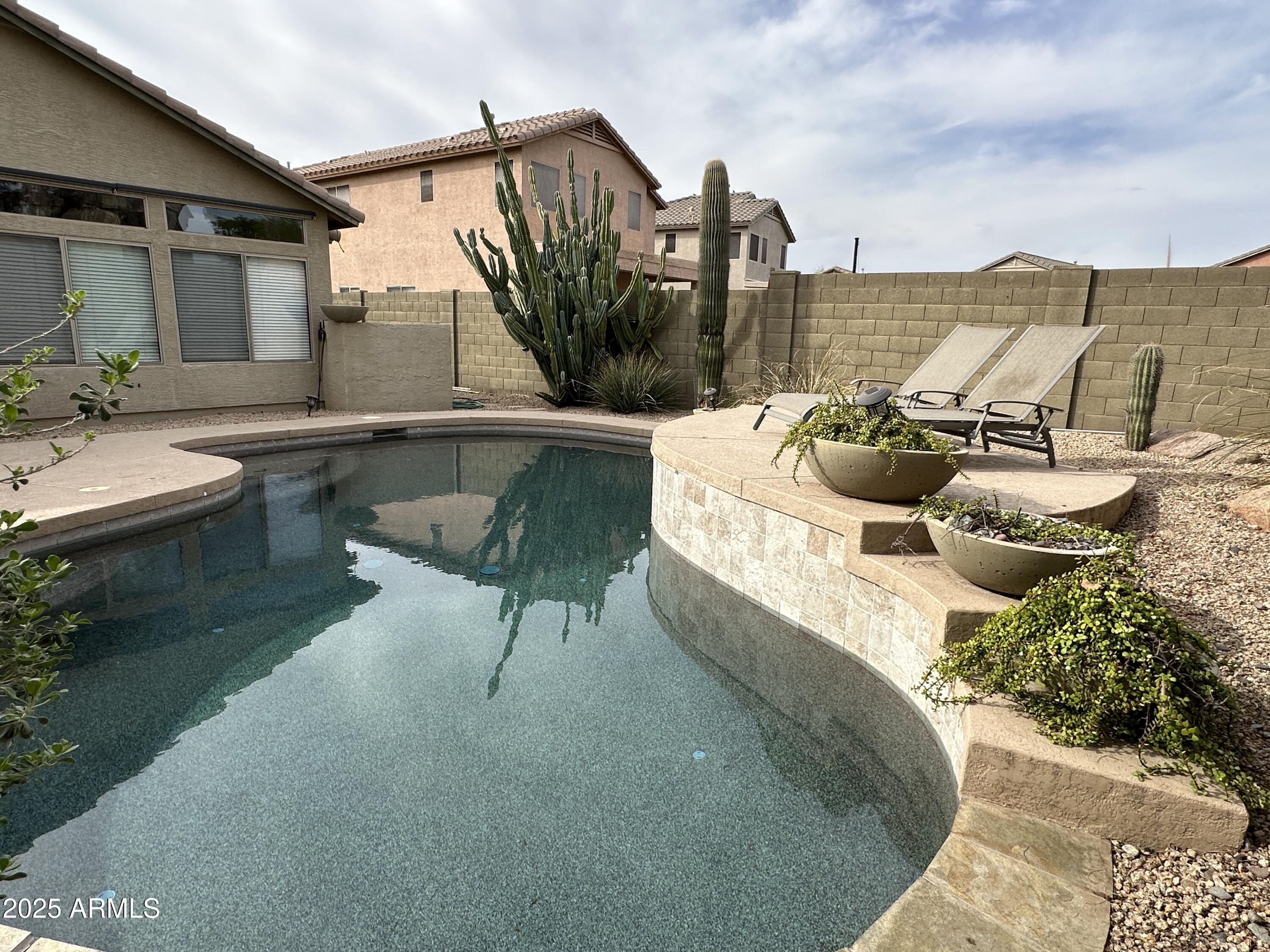 40915 N COLUMBIA Trail